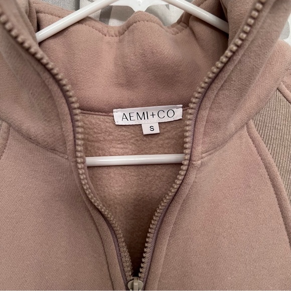 Women's Brown Quarter-Zip Sweatshirt Small - Picture 4 of 4